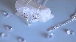 TRENDYZONE-MOONSTONE ELK NECKLACE