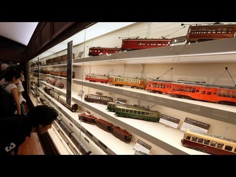 鉄道模型 horomin HO GP38-2 with DCC & Sound, CSX #2759 Model Train | Athearn