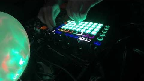 Drone Noise Experiment 003 // Novation Circuit