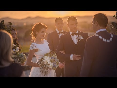 Video: Co Dát Na Dřevěnou Svatbu