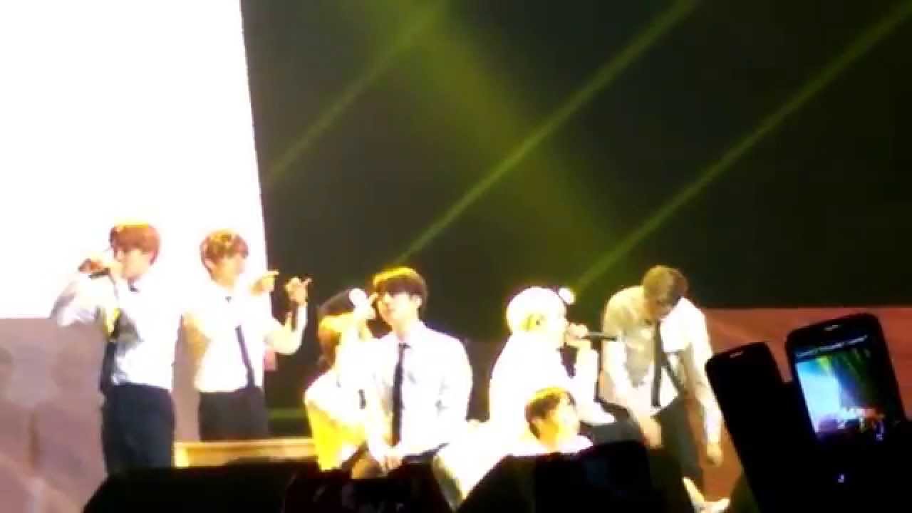 BTS in Chile Blanket kick (TRB 2015) YouTube