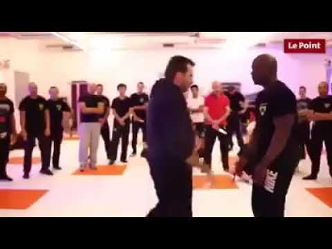 اقوى مدرب دفاع عن النفس في العالم روسي الجنسية رفض التمثيل والتصوير