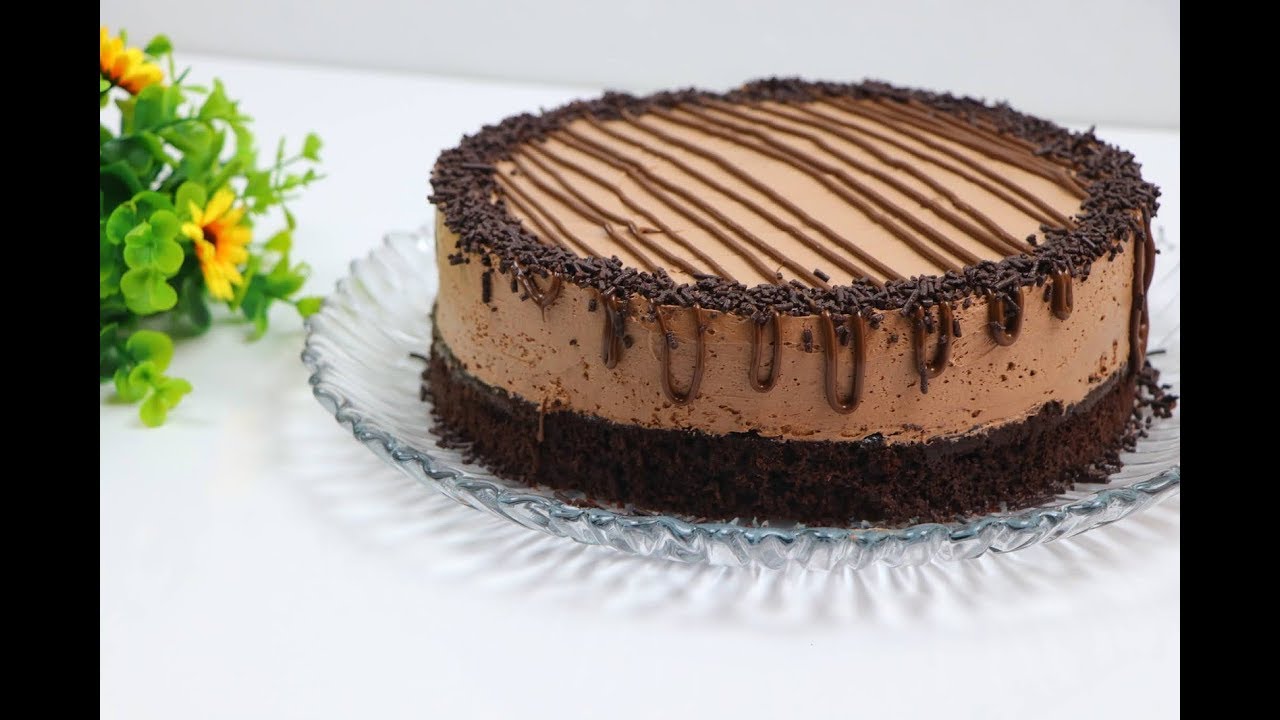 لو عندك كوب دقيق تعالي نحضر كيكة موس الشوكولاته بدون جيلاتين باسهل واسرع طريقة والطعم رووعة