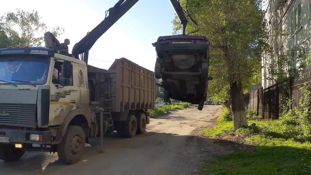 Очистка улиц в Самаре, помощь жильцам на Карла Маркса. - YouTube