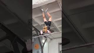 петля корбут от девушки 😍🤯 #shorts #strongworkouts #кисловодск #calisthenics #freestyle #workout