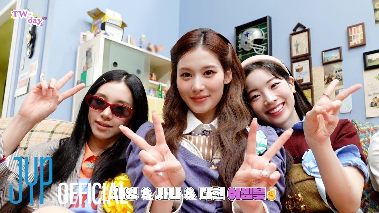 [TW-DAY☀️] #18 👤: What does 10th-anniv TWICE do on break? 