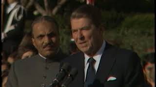 President Reagan's Meeting with President Zia of Pakistan on December 7, 1982