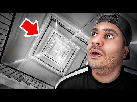 سازنده این بازی رو برام فرستاد توی راه پله گیر افتادم 