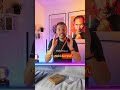 Postýlka pro iPhone?! 😂
