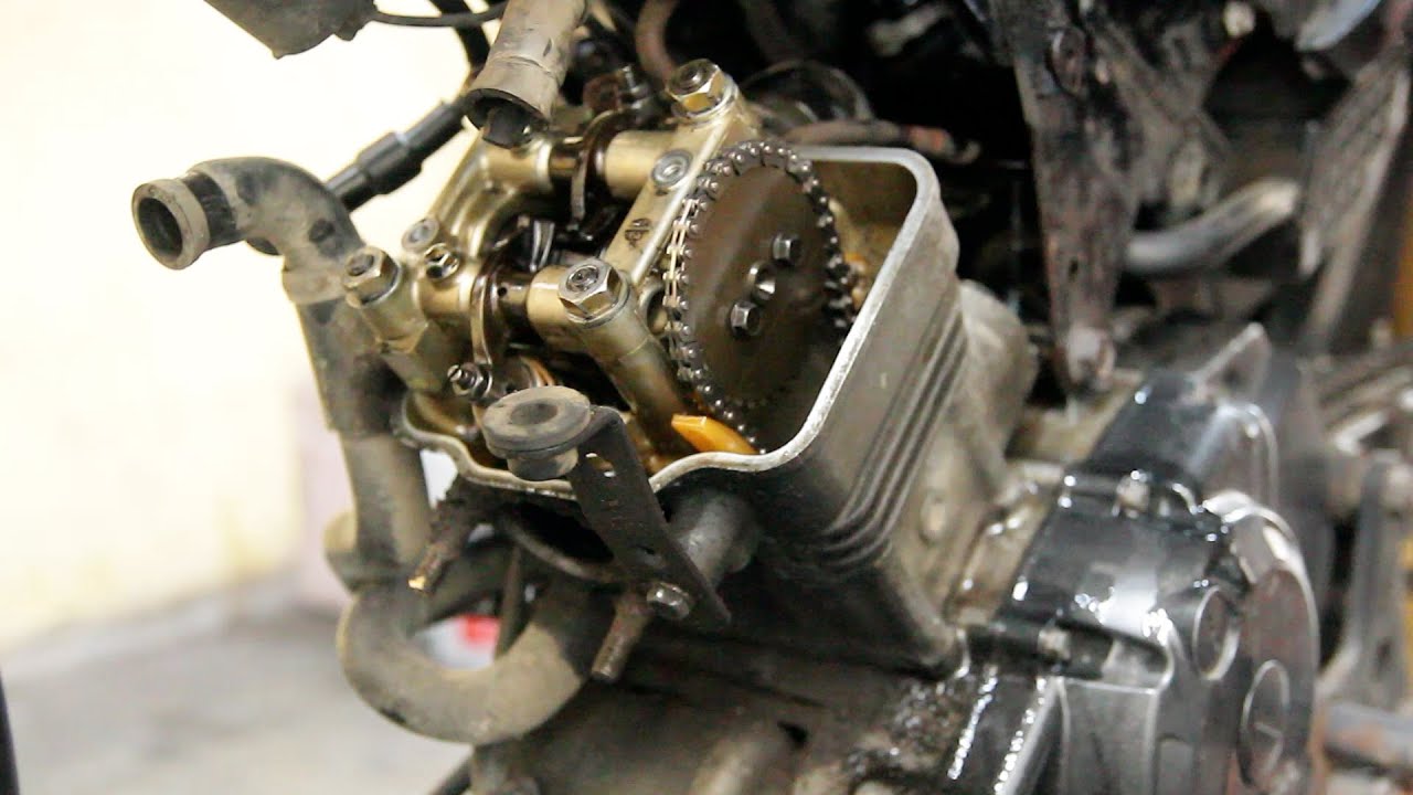 Tutorial Service Besar Honda CS1 Part1