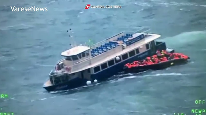 Naufraga un traghetto a Grado, il salvataggio dei 76 passeggeri