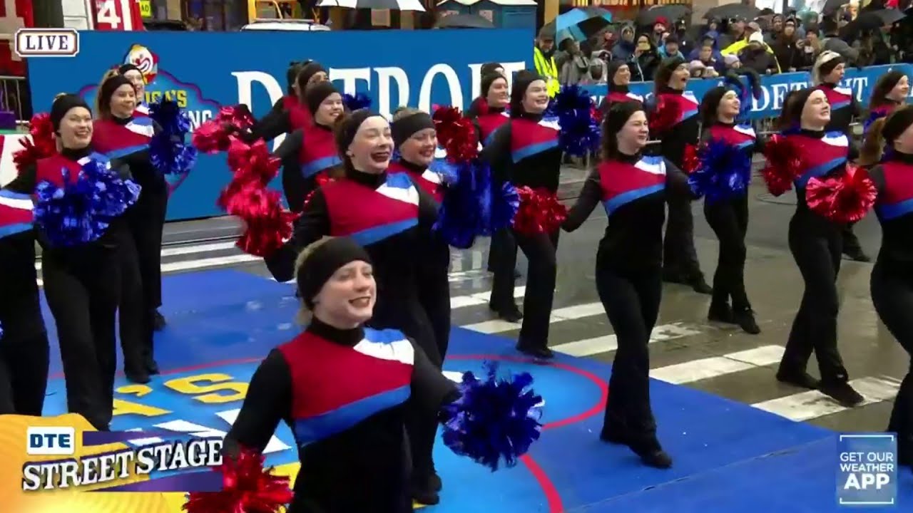 Mid American Pompon open 2021 America's Thanksgiving Parade in Detroit ...