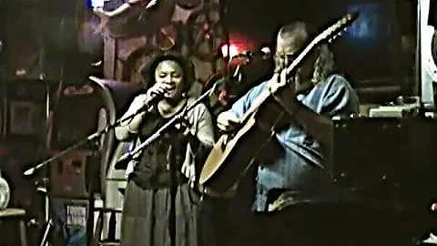Liza Manzo @ Wayward Sailor Pub