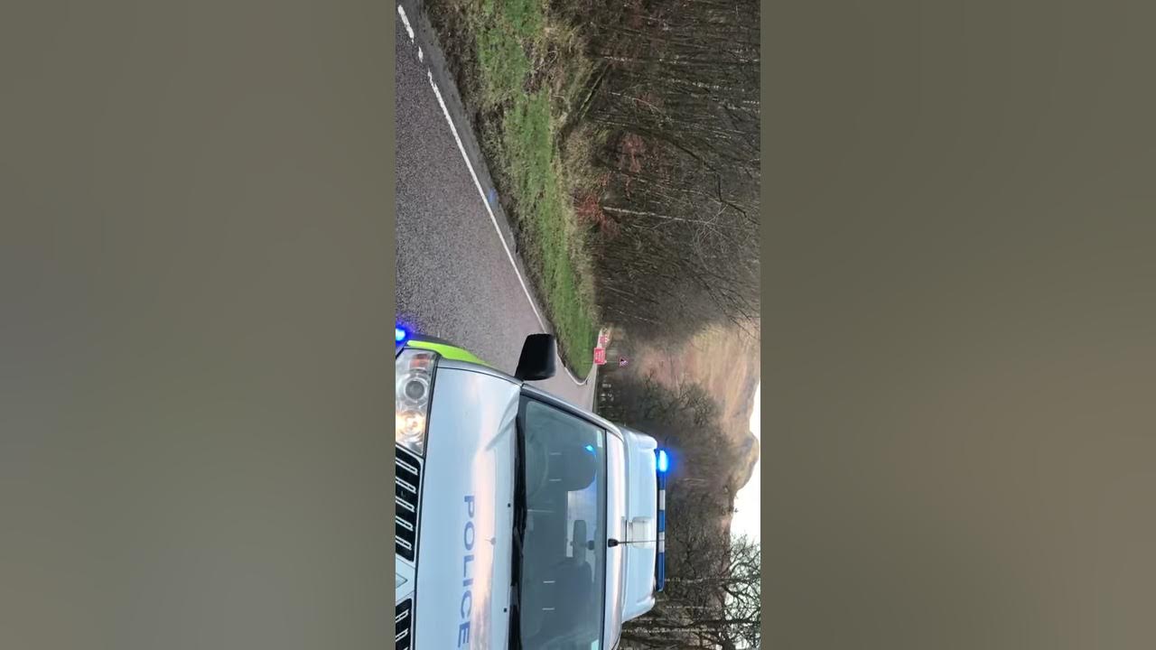 Scottish Fire And Rescue Retained Pump Arriving On Scene For A Lorry On scottish-fire-and-rescue-retained-pump-arriving-on-scene-for-a-lorry-on