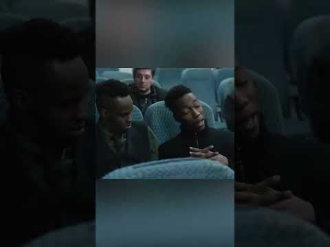 عزوز راح يتعرف على أجنبي في القطار