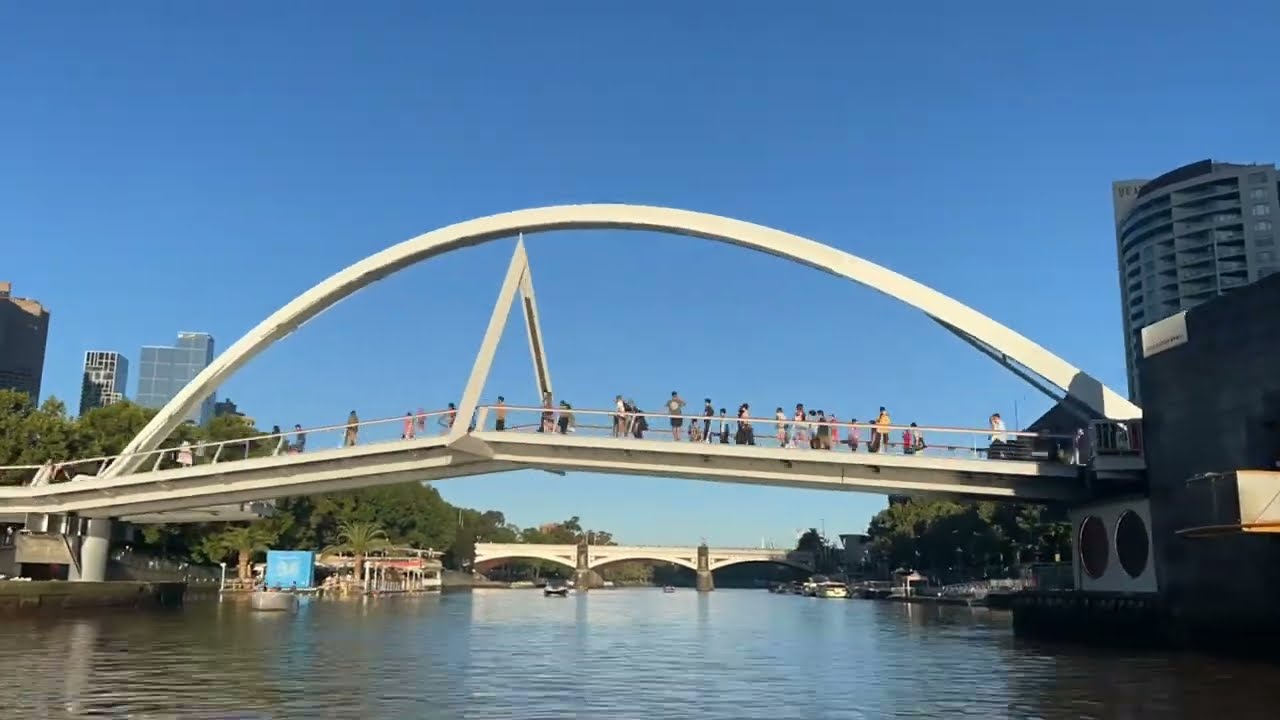 Yarra River Melbourne self driven boat