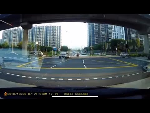 road trippin 26oct2018 motorbike hit by car beating redlight outside sengkang hospital