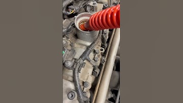 Oil Change Tech Tip #mechanic #car #oilchange #tips