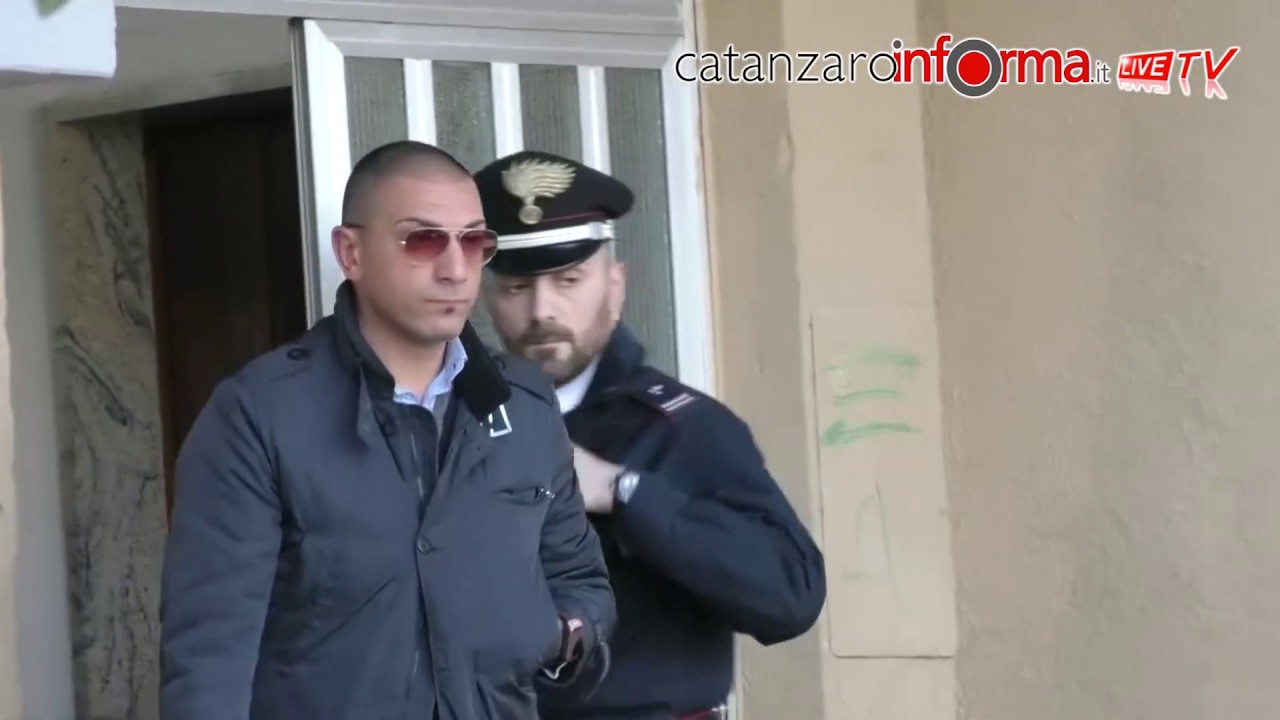 Controlli e perquisizioni dei Carabinieri su viale Isonzo