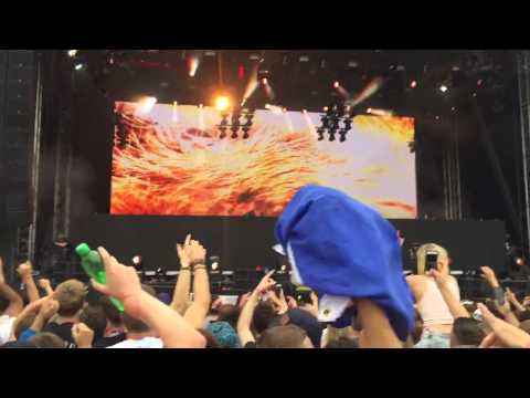 Oliver Heldens - Animals (Remix) @ Creamfields 2015