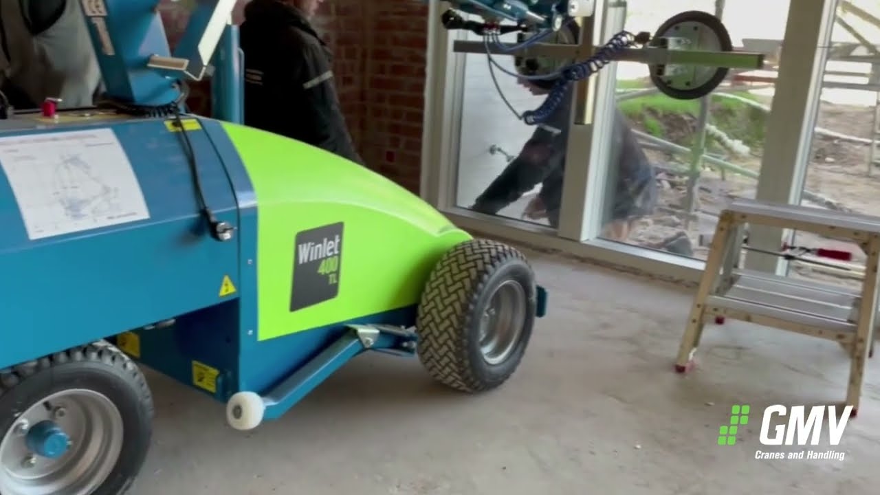 Installing windows with glazing robot Winlet 400TL SHB HS