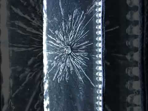 Video: ¿Por qué el boro es un buen absorbedor de neutrones?