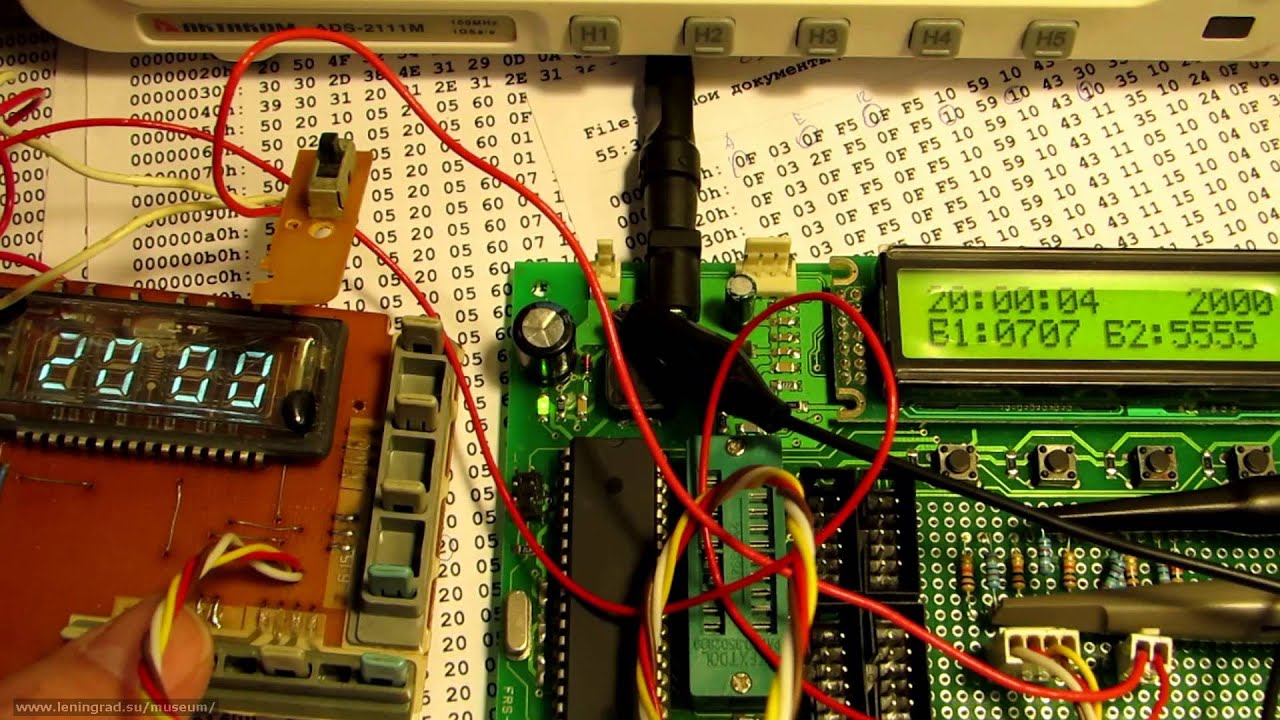 Извлекаем информацию из К145ИК1901 (КР145ИК1901). Hacking Soviet one ...