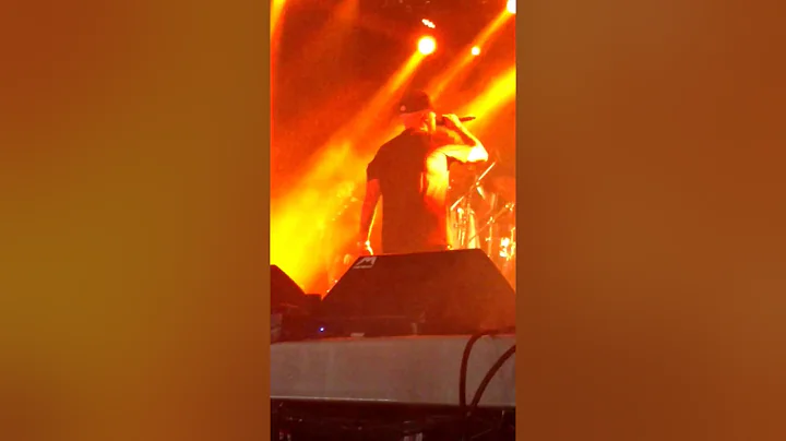 Dbora Castillo y Nicky jam