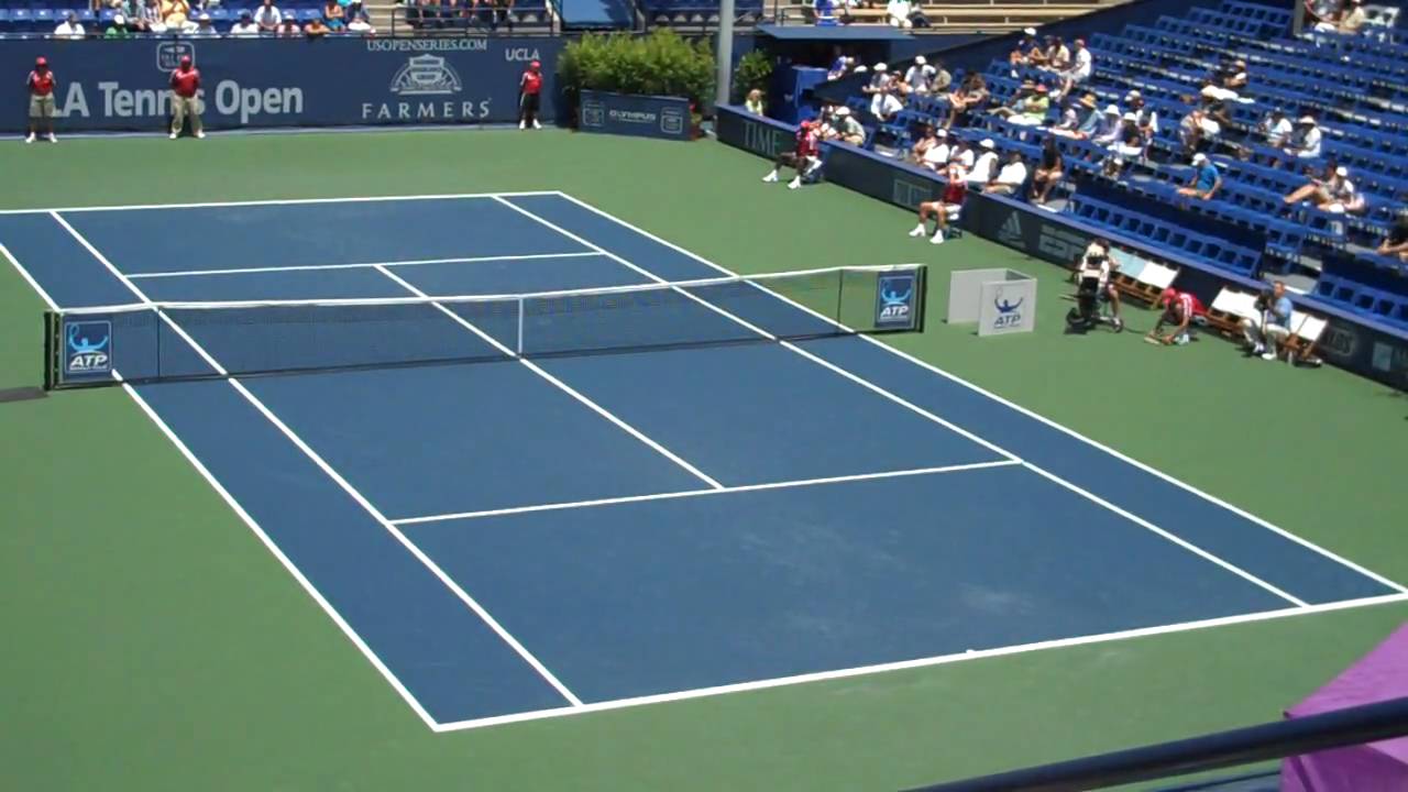 John Isner (serving) v. Carsten Ball - L.A. Tennis Open 2009 UCLA in HD