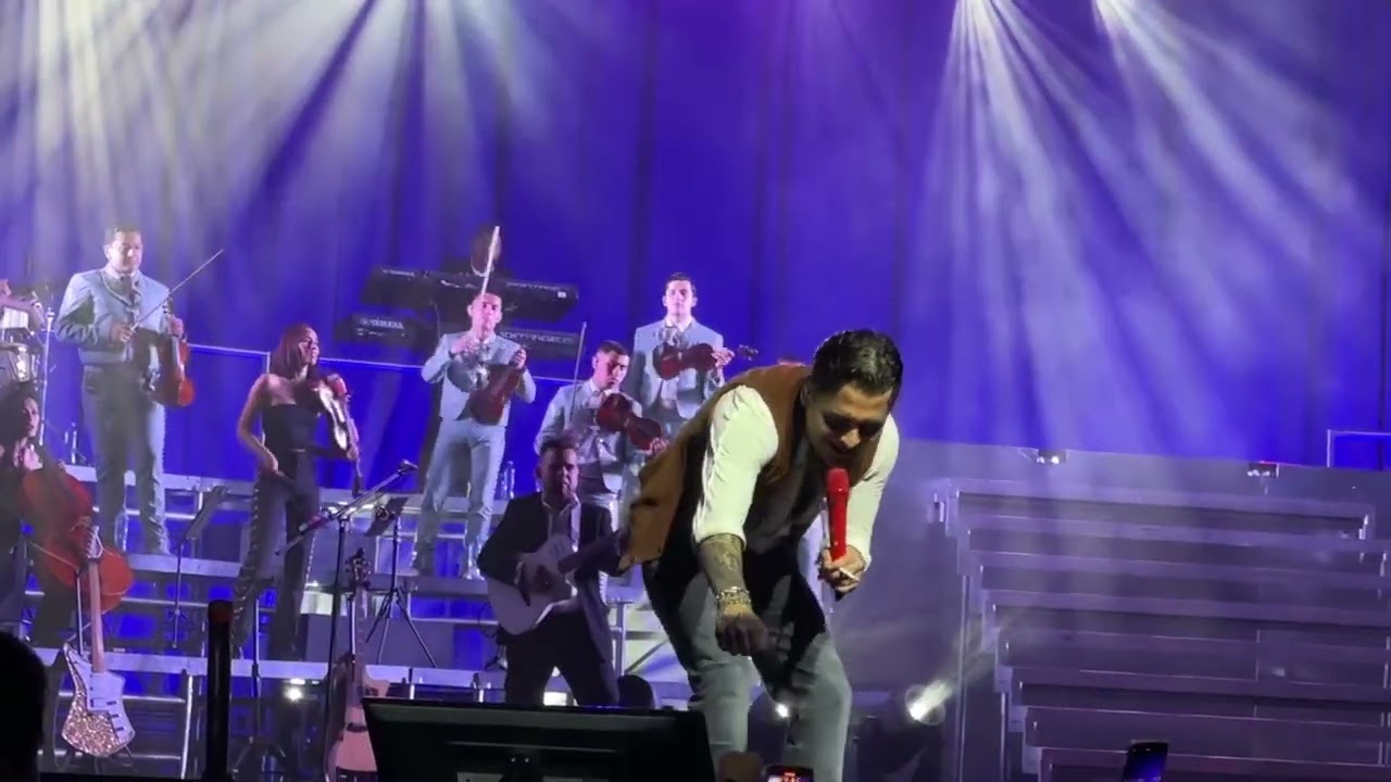 Christian Nodal - Quien es usted - En vivo Auditorio Nacional - 9 junio 2024 - Tour pal Cora