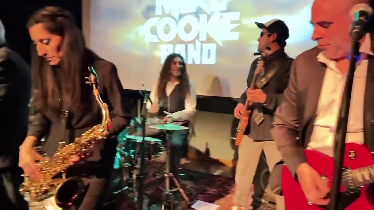 The Mike Cook Band // Bicantenario El Bolsón 10/6/23