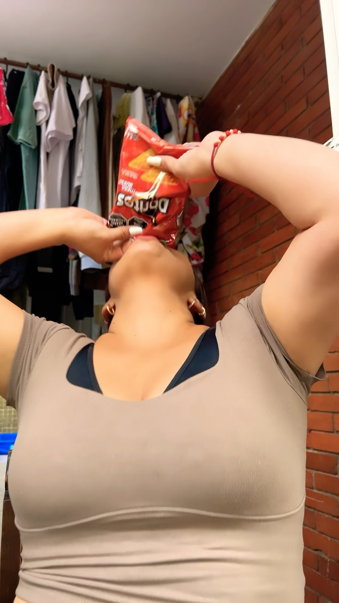 Mi mamá dice que no le gusta el dulce ?#humor #cosasdefamilia #comedia #shortviral #fypシ゚
