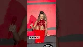 Hadise Konserdeki Hali