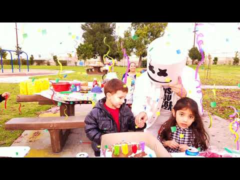 DJ Marshmello shows up at Asher's 4th birthday party!