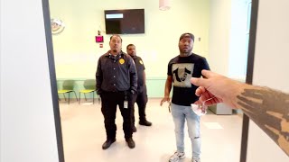 Security Guards Scramble To Stop Recording