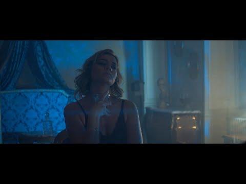 Roxana Léa - Good Old Days ( Official Music Video )