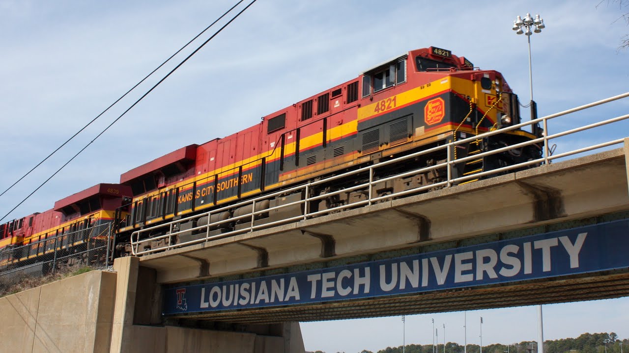 Some Stacks & a MAC! (KCS Railfanning)