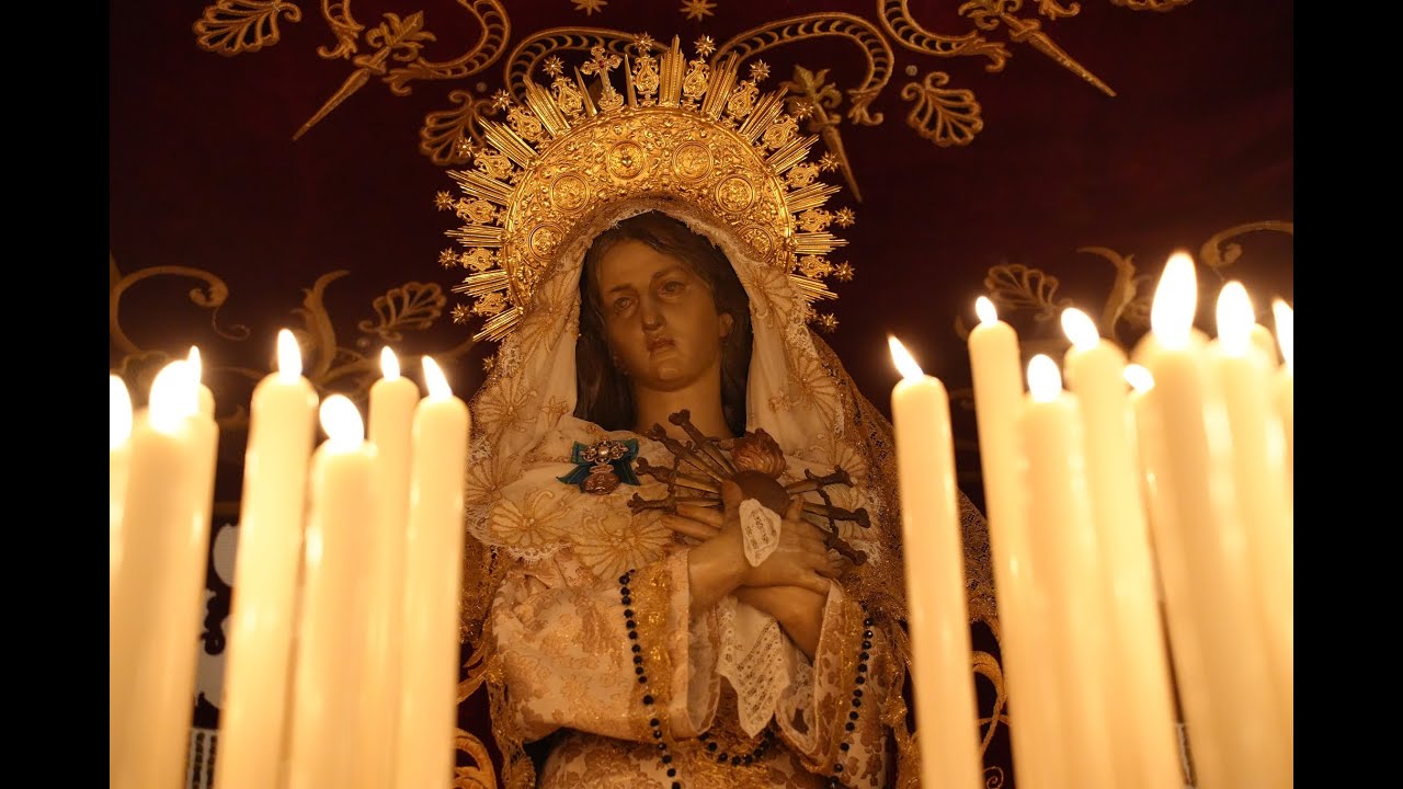 Nuestra Señora la Virgen de los Dolores procesiona por las calles de Villanueva de la Serena