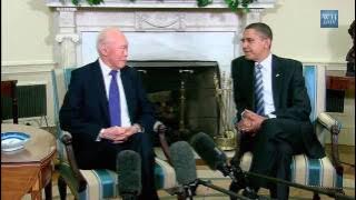 President Obama Meets with Singapore Minister Mentor Lee