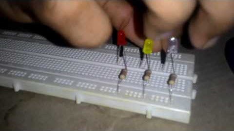 Projeck  Uas Robotika Pembuatan Lampu LED Berkedip Menggunakan Arduino Uno