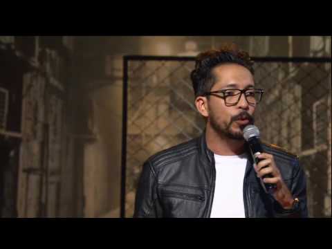 Frank Martínez el flaco rutina Comedy central Bullyng