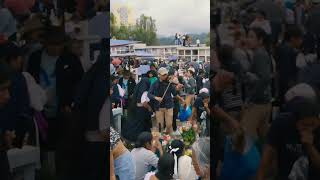 Musico en el Cementerio de Otavalo #diademuertos #otavalo #ecuador #traditional #andes #music