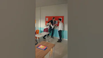اسيا كلبشت عمر وسوسي بس ياسمين فسدت المتعة 