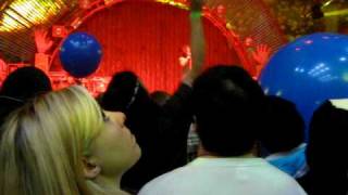 Flaming lips Blue Moon 2010.AVI