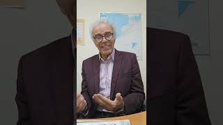 الاستاذ احمد عصيد يتحدث على ظاهرة الكاتب السعودي في المعرض الدولي للكتاب و السر وراء الازدحام .