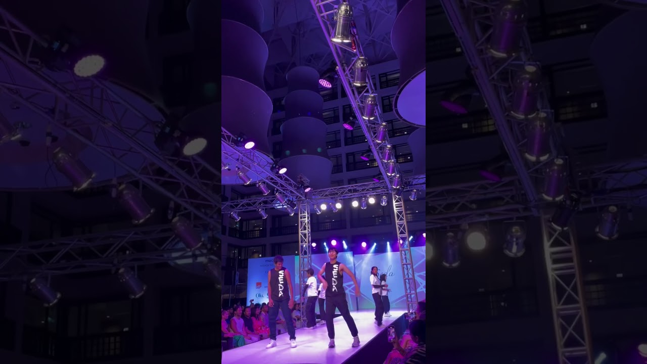 A day dressed in Charini fr the Mackly show