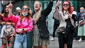 WAIT UNTIL THE CROWD JOINS IN | 4 Non Blondes - What