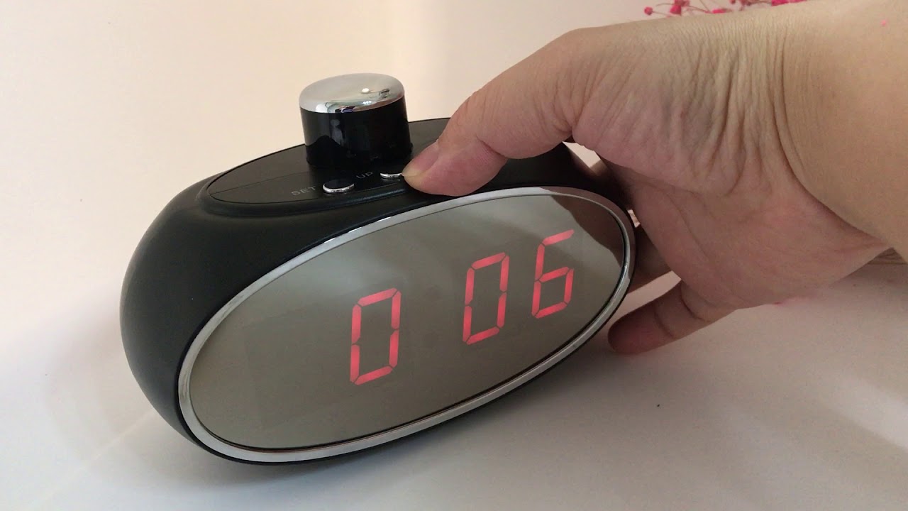 Aishine H.264 1080P 330 Degree Rotating Invisible Lens Table Clock