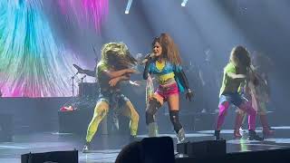 pelo suelto - Gloria Trevi en Madrid 2023