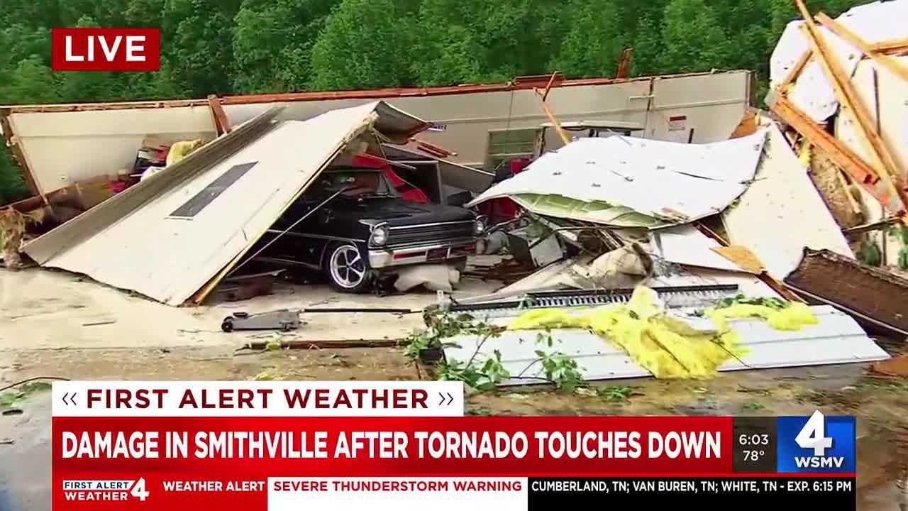 Damage in Smithville after tornado touches - YouTube